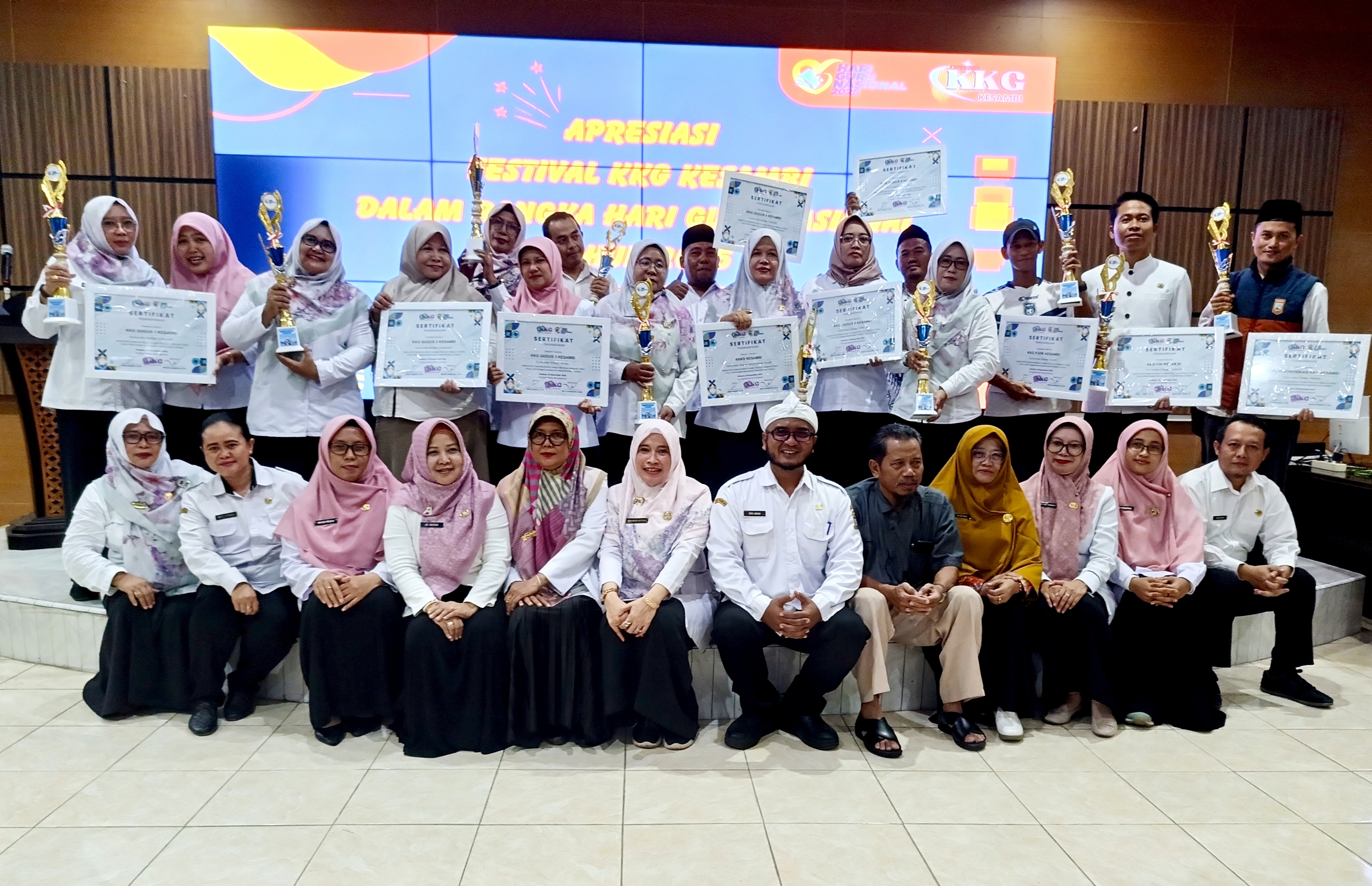 Guru Hebat, Indonesia Kuat, Festival KKG Kesambi 2025 Sukses Digelar