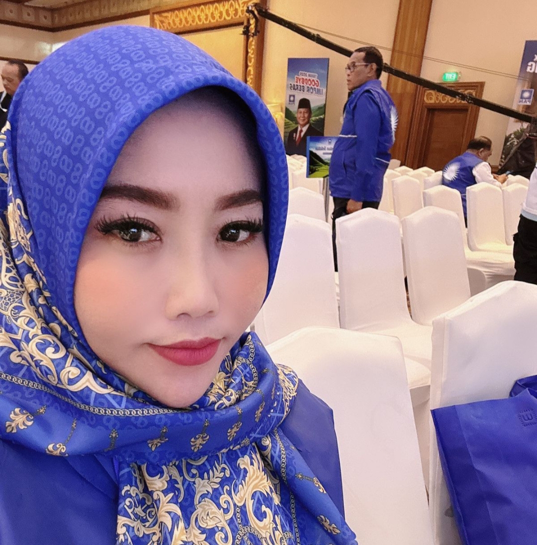Oplus_0